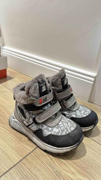 Детские зимние сапоги
