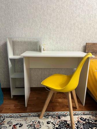 продам рабочий стол со стулом