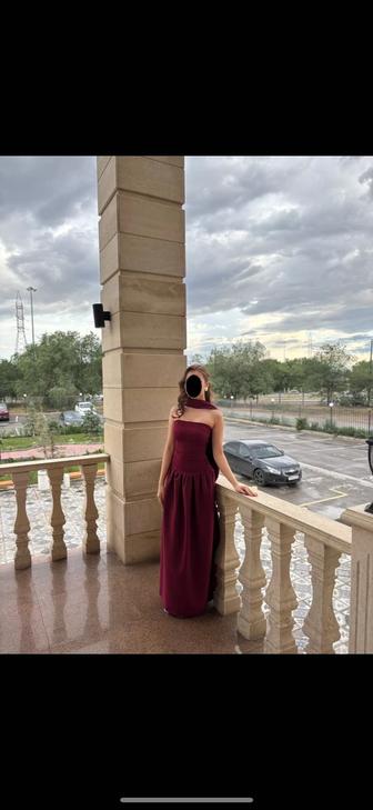 Платье красное длинное