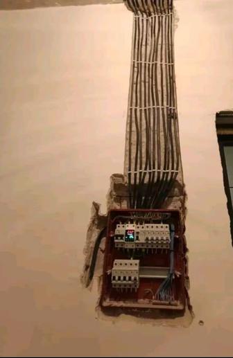 Электромонтажник