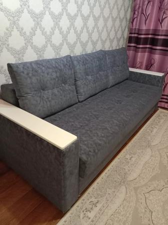 Продаю диван в хорошем состоянии