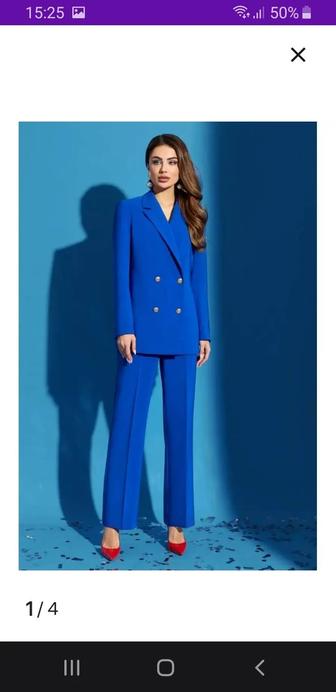 Костюм брючный женский новый