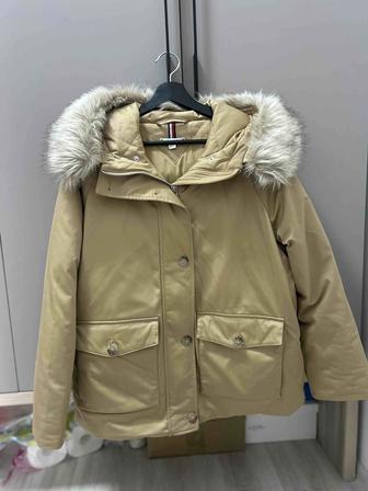 Парка от Tommy Hilfiger
