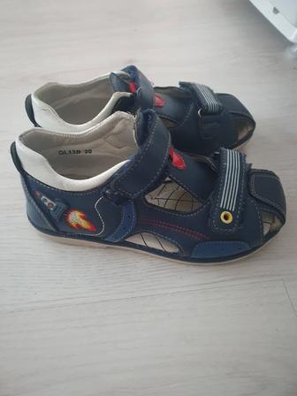 Сандали детские кожа р.30
