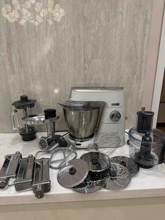Kenwood Titanium Chef Baker в комплекте 6 насадок