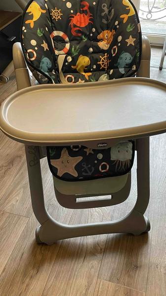 Детский стульчик Chicco Polly