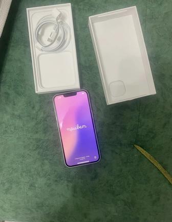 Продам айфон 13