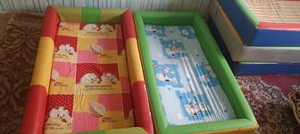 Продам детские кроватки, ходунки, стульчик для кормления