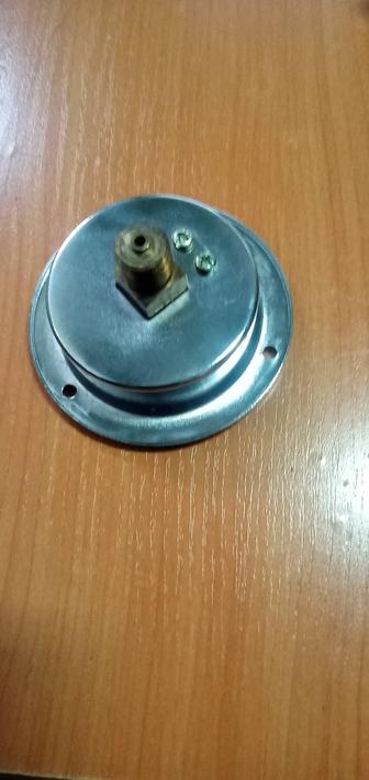 Манометр для резервуара воздушного компрессора Y100ZT с осевой кромкой