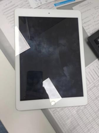 Продам iPad 6