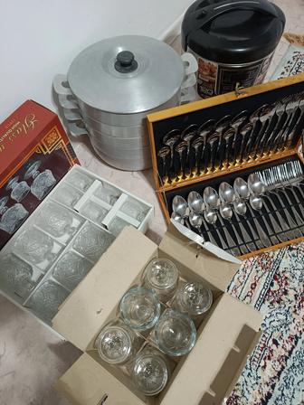 Мантоварка, мультиварка,стаканы,приборы