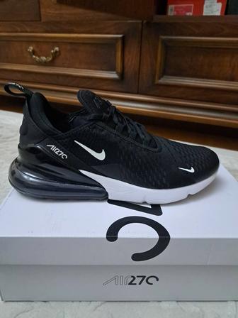 Кроссовки NIKE AIR MAX 270