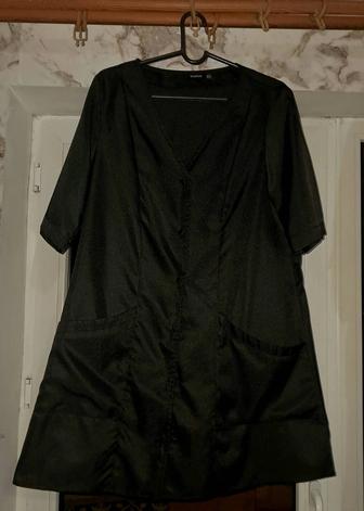 Платье короткое черное с карманами и поясом