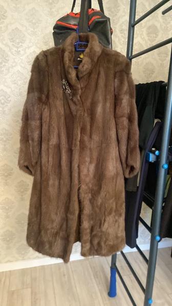 Норковая шуба коричневая