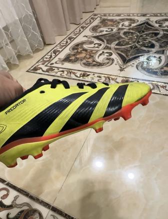 Футбольные бутсы 34 размер adidas original