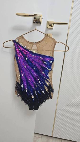 Продам купальник для художественной гимнастики