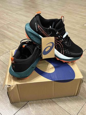 Продам кроссовки Asics Gel-Trabuco 13
