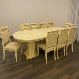 Продам обеденный стол и 10 стульев