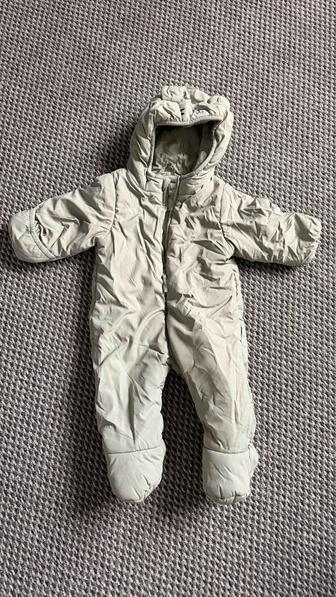 Продаю демисезонный комбинезон рост 74