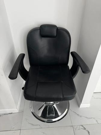 Продаю кожаное кресло-стульчик