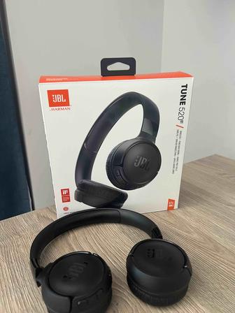 Наушники JBL 520BT