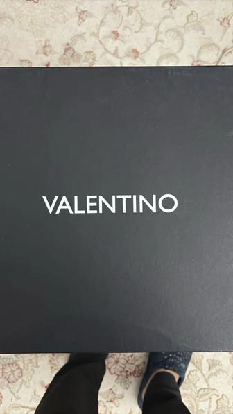 Угги Valentino