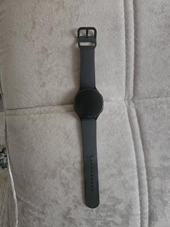 Продаю часы samsung galaxy watch 4 black