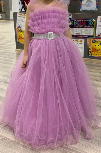 Продам платье, нарядное на 8 лет