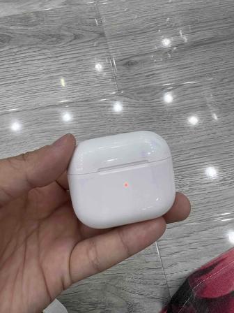 Продам Кейс от Air Pods 3 Оригинал