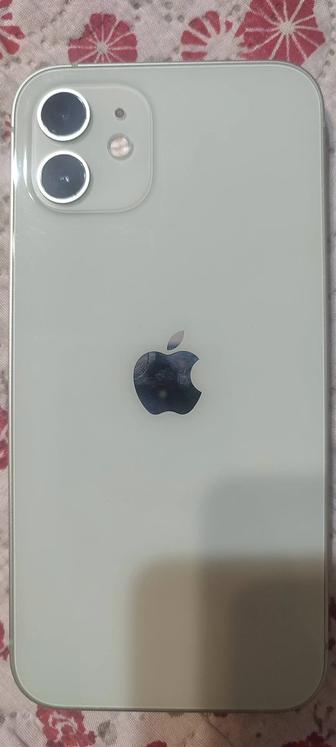 Продам айфон 12