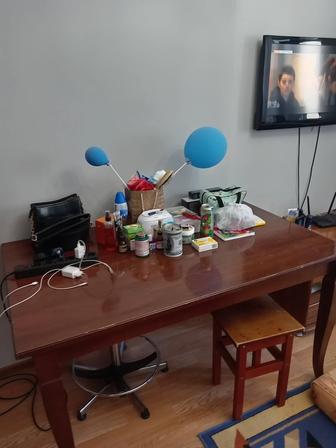 Продам стол отличный