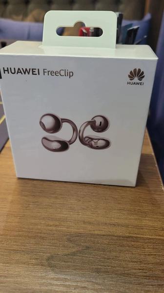 Беспроводные наушники Huawei.
