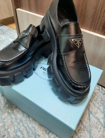 Женские лоферы PRADA