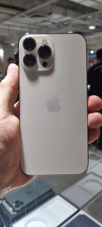 Продаю iPhone 13 pro max 256 gb батарея 85%