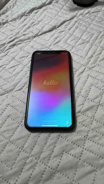 Продам Айфон XR