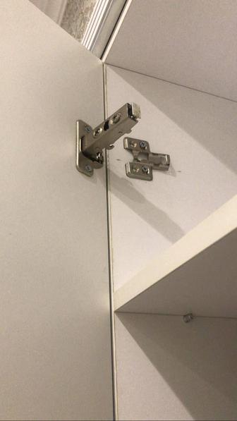 Ремонт мебели. Замена петель шкафов.