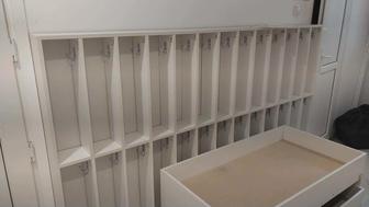 Продам шкаф-вешалку/ячейки для детского сада, школы, спортклуба