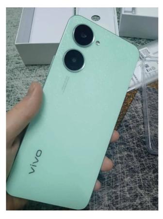 Продам телефон vivo Y03