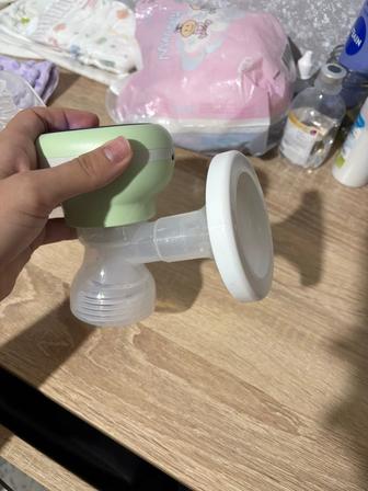 Продам новый молокоотсос