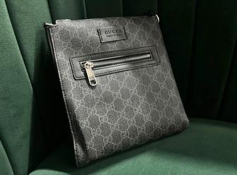 Брендовая барсетка Gucci