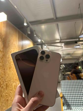 Продам айфон 16 про Макс 256