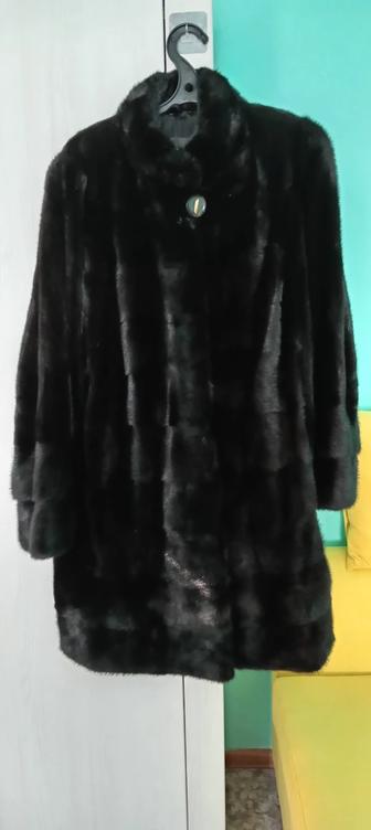 Продам шубу норковую