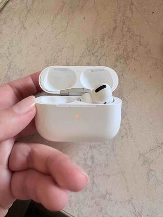 Правый наушник airpods pro