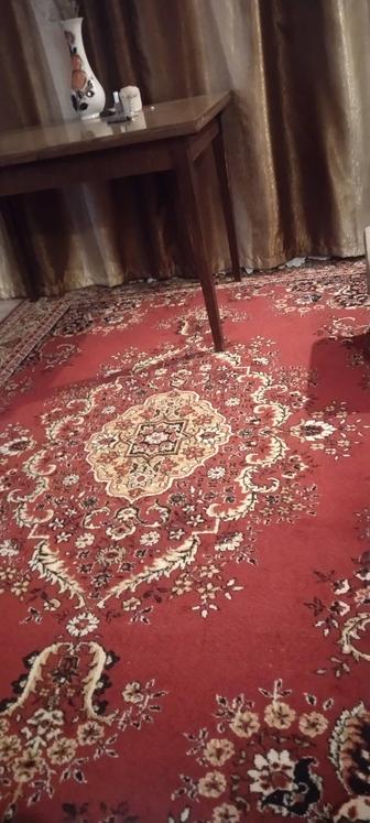 Продам стол раздвижной , 110 /80, полированный