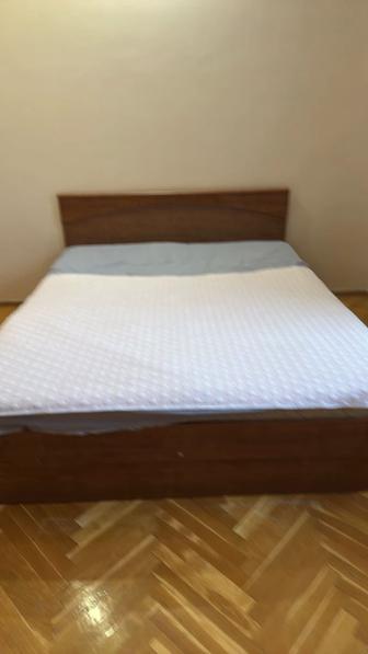 Двухспальная кровать( россия)