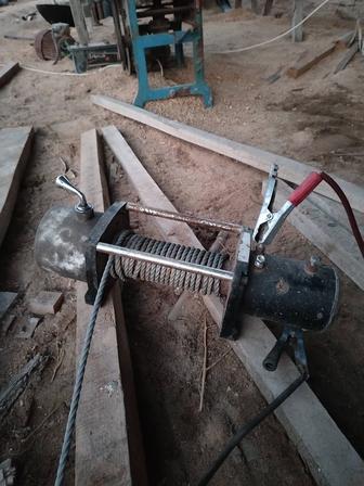 Продам лебедка эвакуатора.