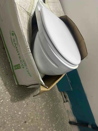 Продам унитаз