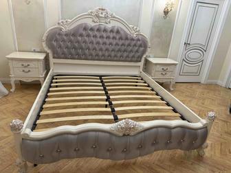 Кровать