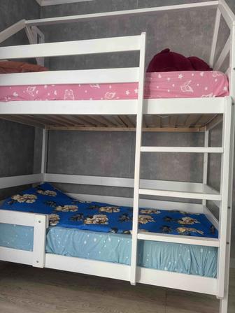 Продам двухъярусную кровать