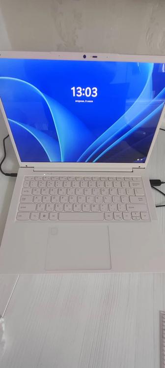 Продам ноутбук HYDRA Zero Air 14